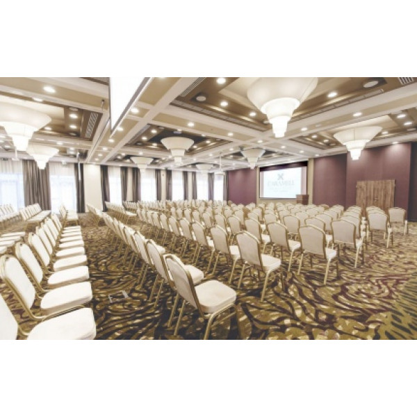 DL PRESTIGE Brown classic Banquet chair