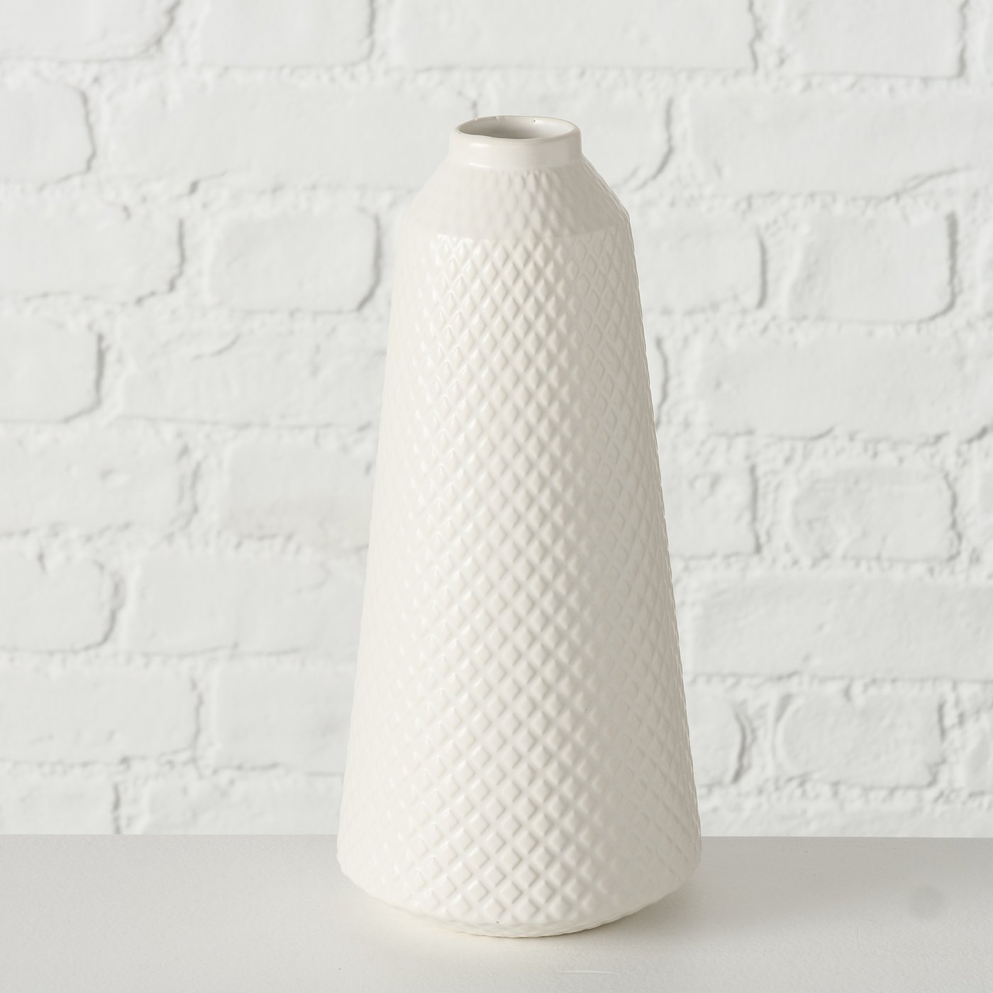 B MEDIVA VASE White modern Table decoration